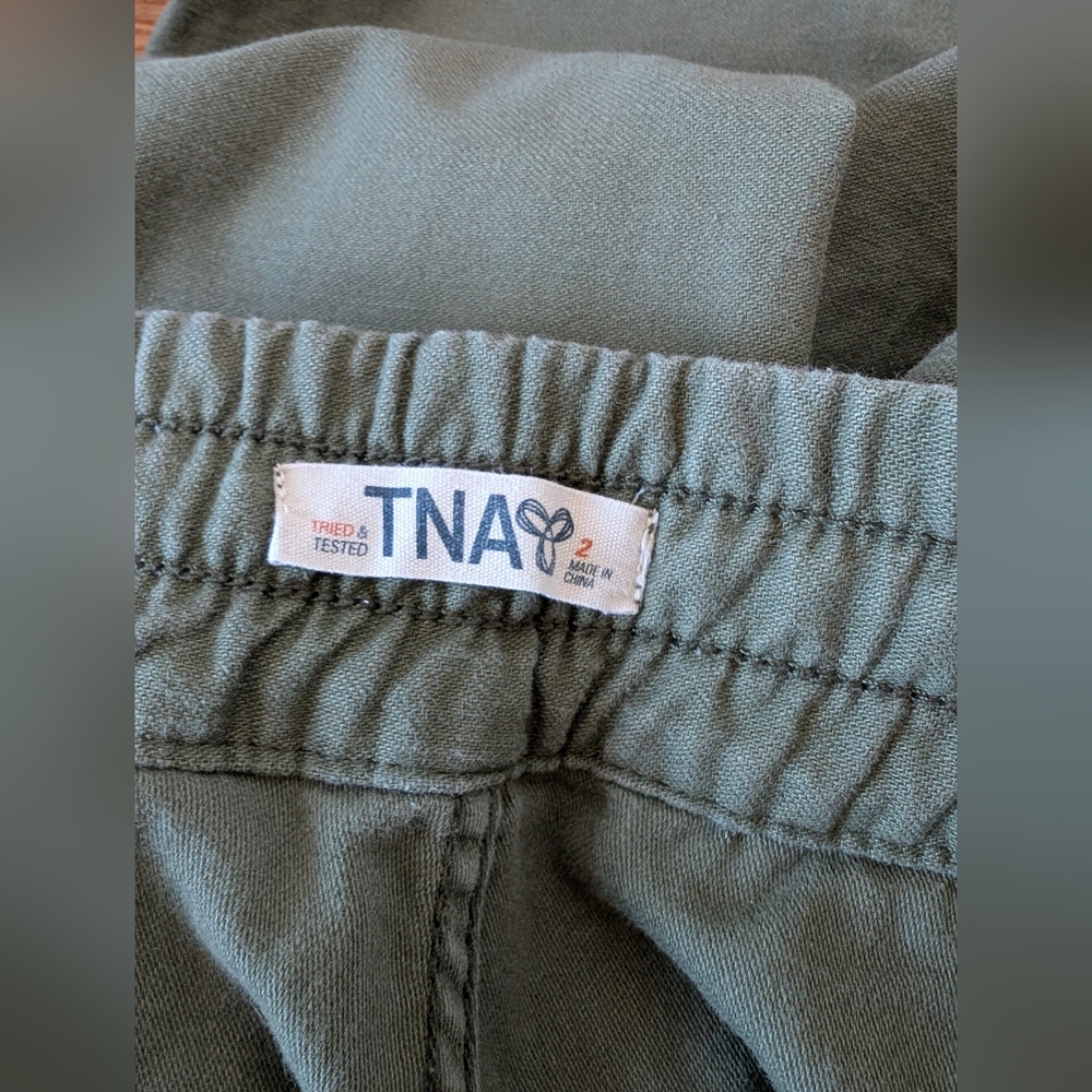 Aritzia TNA Green Cargo Joggers 100% Cotton Sz 2 - Picture 8 of 9